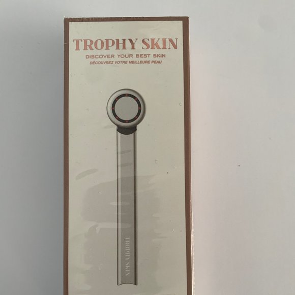 Trophy Skin Brighten MD Multi-function Eye, Face & Neck Tool - Picture 2 of 3